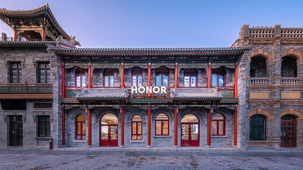 Honor Life Store storefront.
