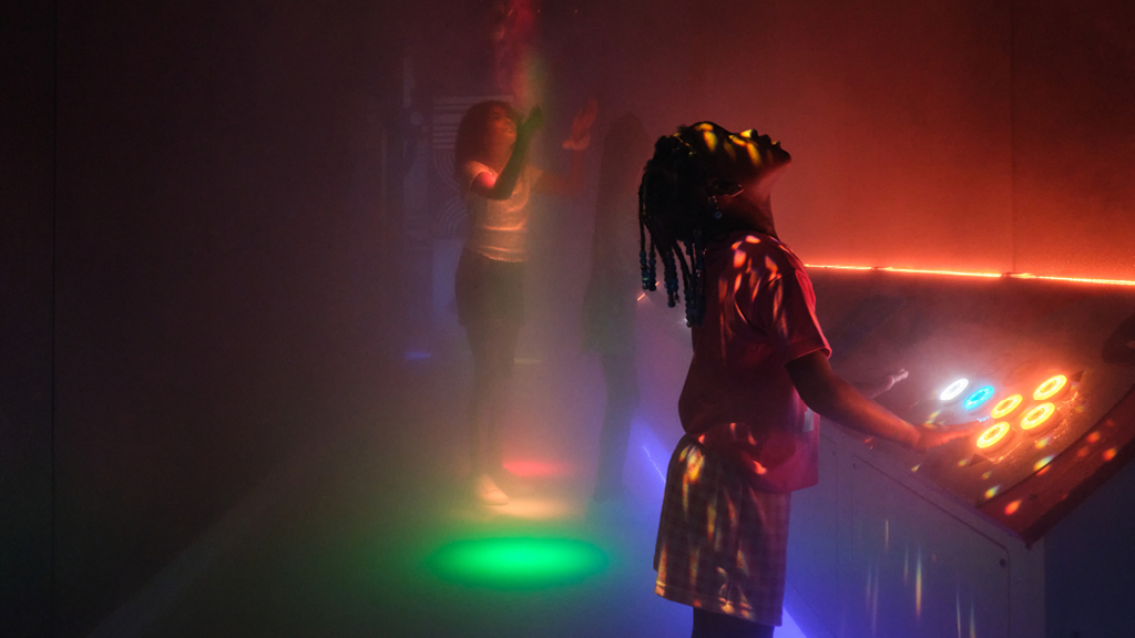 A man and woman dancing.
